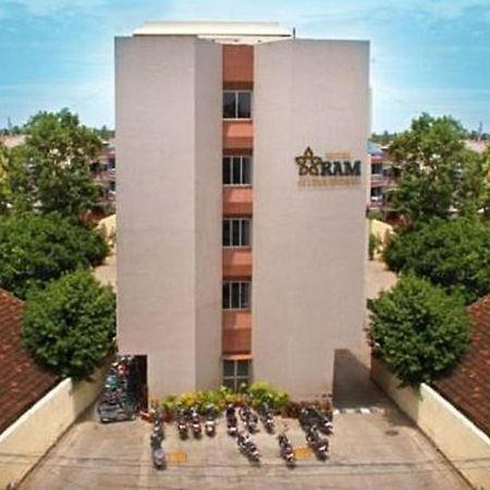 Hotel Ram International Puduččéri Exteriér fotografie